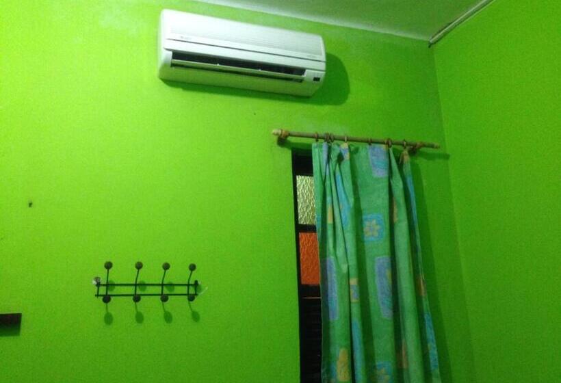 带共用浴室的标准房间, Nega Maluca Guesthouse