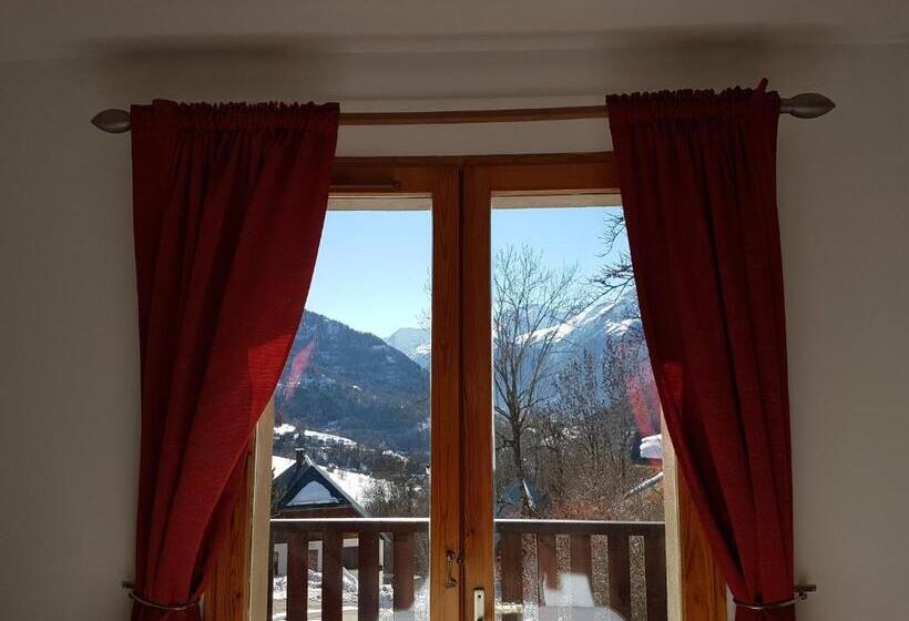 标准间, Chalet Solneige