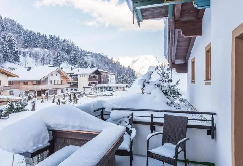 Standard Kolmen Hengen Huone, Pension Restaurant Dorfalm