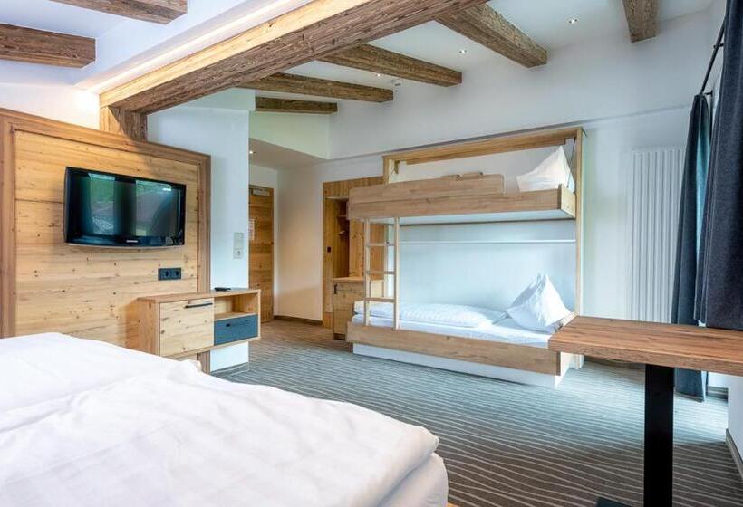 스탠다드 트리플 룸, Pension Restaurant Dorfalm