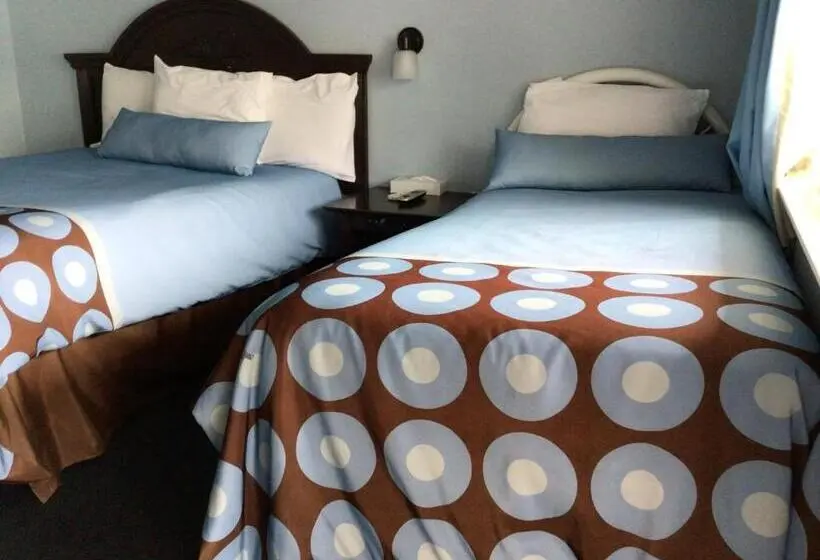 Classic Neljän Hengen Huone, Hitching Post Country Motel
