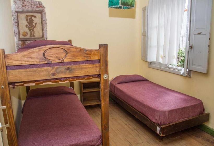 Номер Стандарт Трехместный, Hostel Casagrande   Adults Only