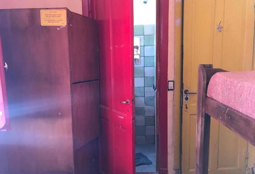 Номер Стандарт Трехместный, Hostel Casagrande Adults Only