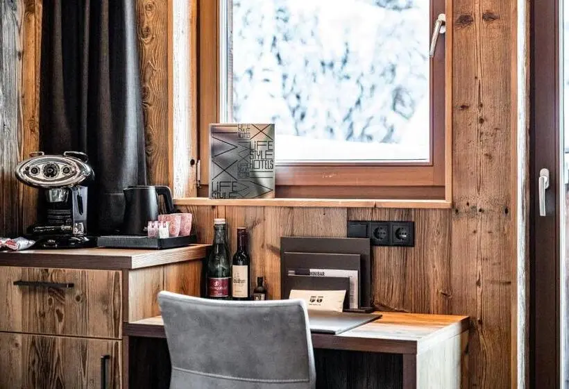 ペントハウスルーム, Almmonte Sensum Suites Boutique