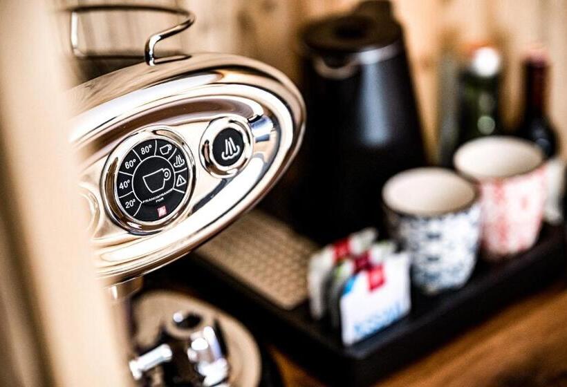 Classic room with balcony, Almmonte Sensum Suites Boutique