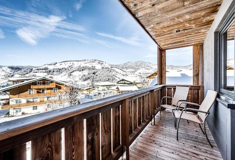 Classic room with balcony, Almmonte Sensum Suites Boutique