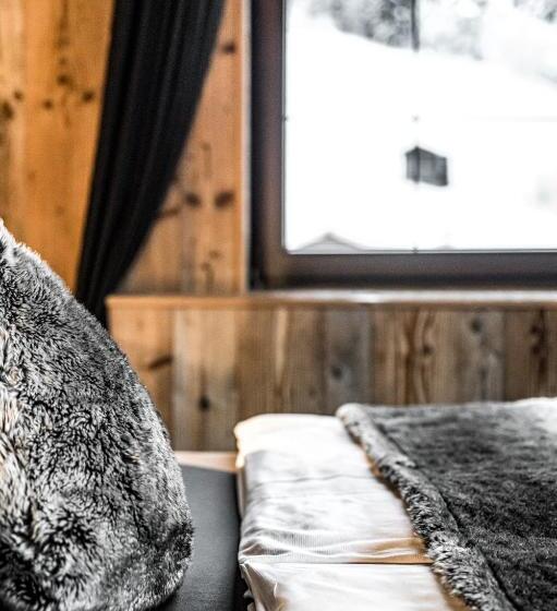 발코니가 있는 프리미엄 룸, Almmonte Sensum Suites Boutique
