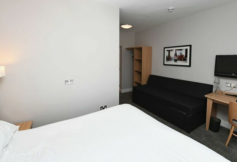 Семейный Номер, Crown, Droitwich By Marston's Inns