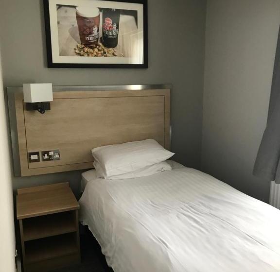 غرفة قياسية فردية, Crown, Droitwich By Marston's Inns