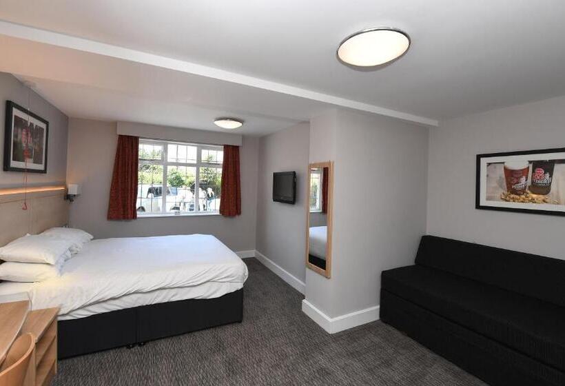 غرفة عائلية, Crown, Droitwich By Marston's Inns