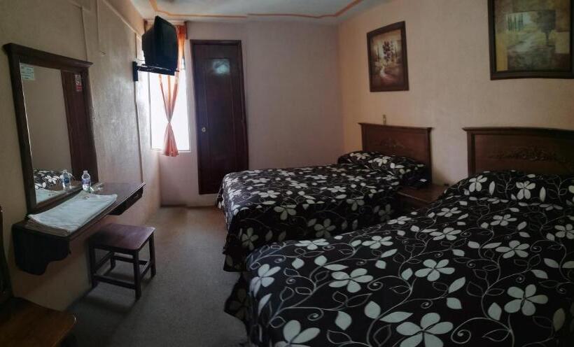 スタンダード４人部屋, Villa De Las Flores