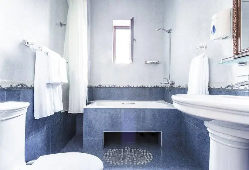اتاق لوکس, Western Suites