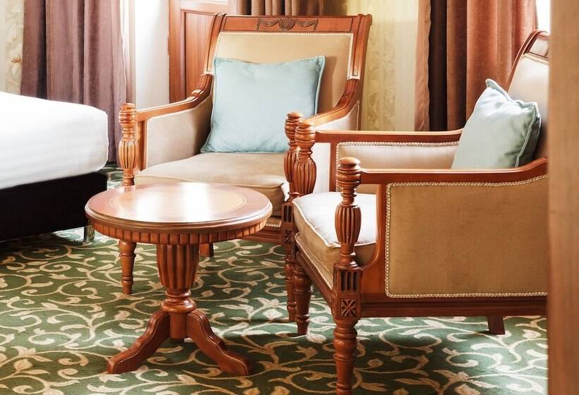 اتاق لوکس, Western Suites