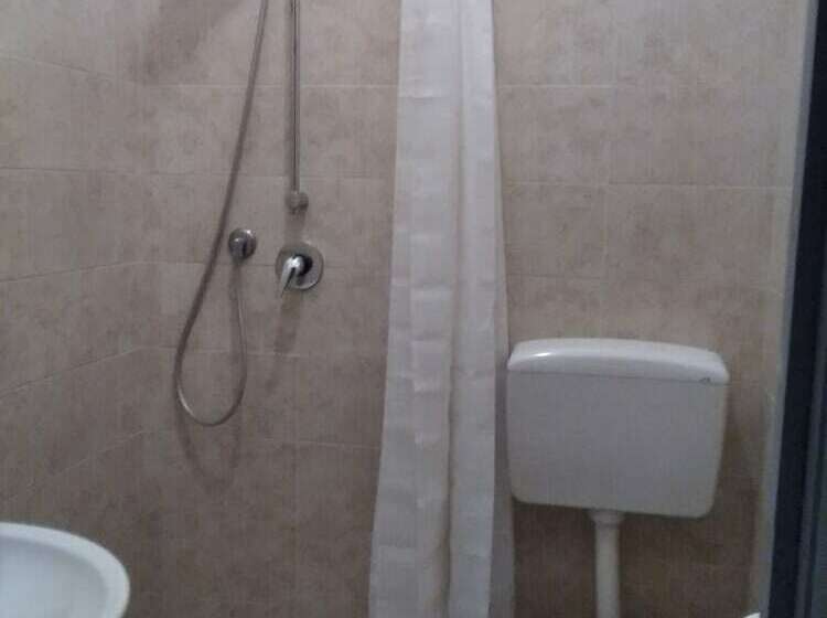 غرفة قياسية فردية لذوى الإحتياجات الخاصة, Ostello Angolo Verde