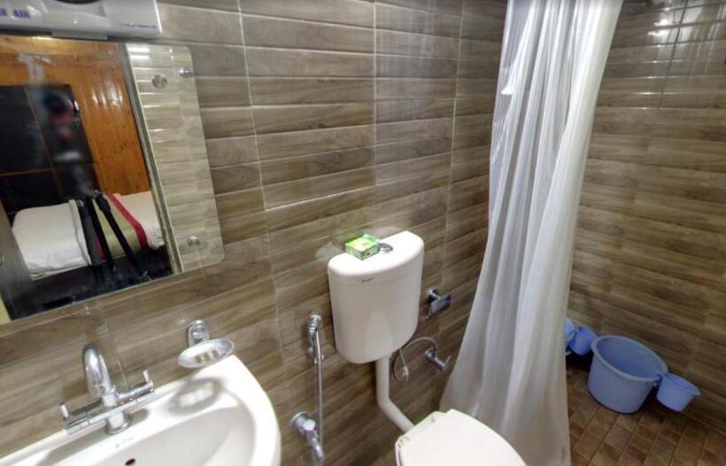 اتاق استاندارد, Brahmaputra Jungle Resort