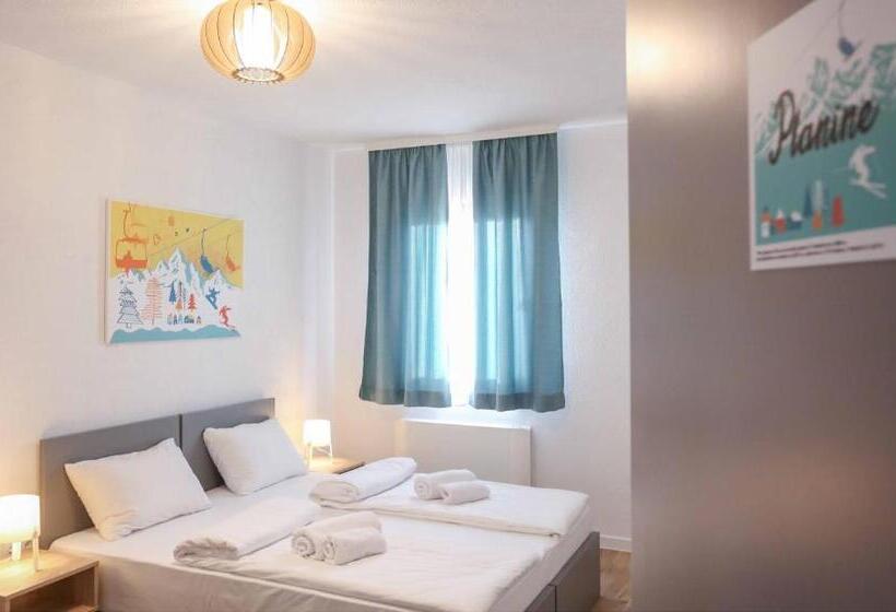 اتاق استاندارد با سرویس بهداشتی مشترک, Hostel Kucha