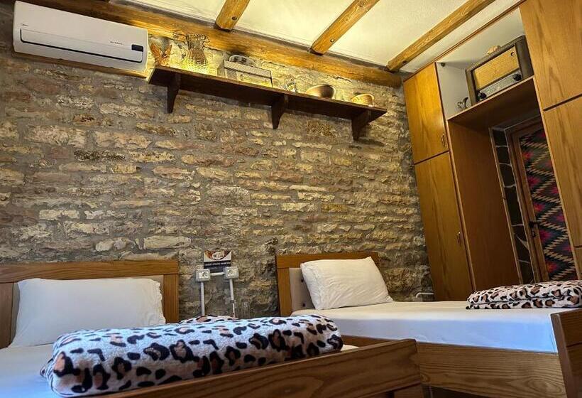 اتاق استاندارد, Ahmetaj Guest House