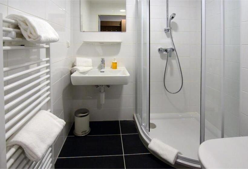 Номер Стандарт, Ais Center