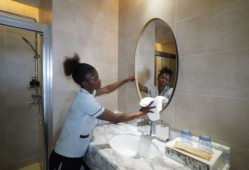 اتاق سوپریور, Atlantic Lumley