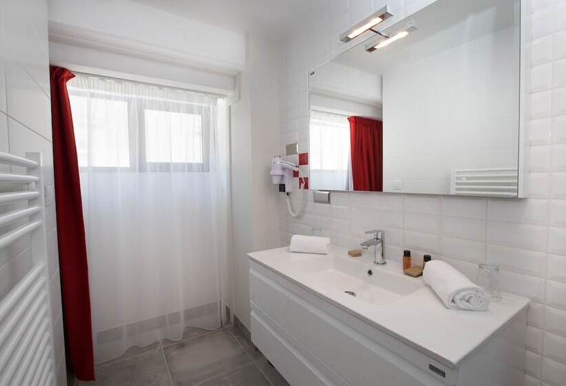 חדר סטנדרט, La Fabrique