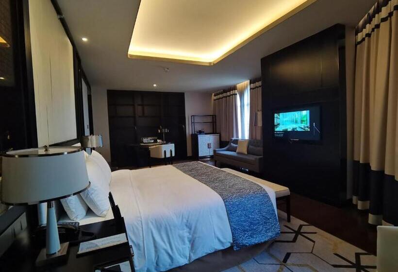 キングサイズベッドのデラックスルーム, Primus Hotel Wuhan Hannan