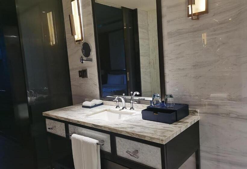 キングサイズベッドのデラックスルーム, Primus Hotel Wuhan Hannan