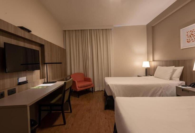 Номер Superior, Radisson Hotel Anápolis