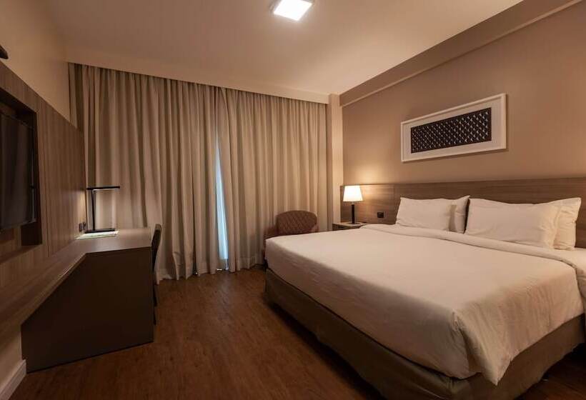 Номер Superior Кровать Кинг, Radisson Hotel Anápolis