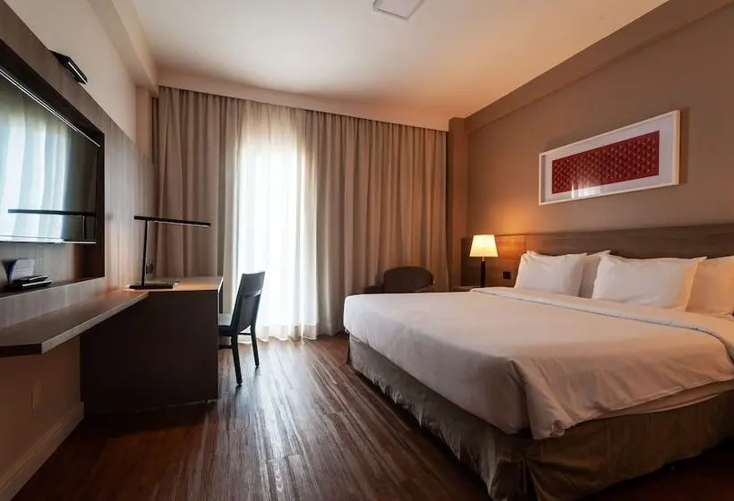 キングサイズベッドのデラックスルーム, Radisson Hotel Anápolis