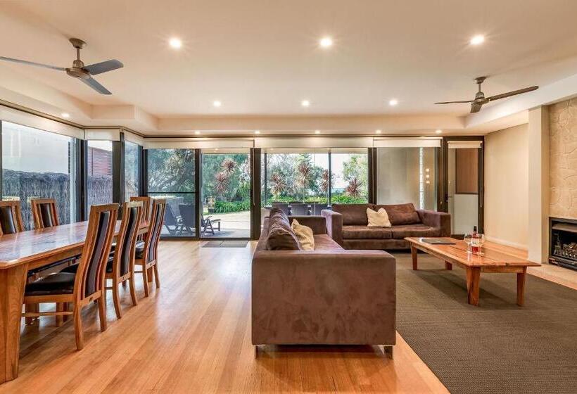 スリーベッドルーム　ヴィラ, Regency Beach Club