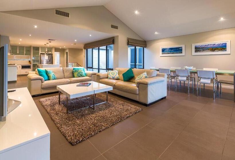 Вилла 1 Спальня Вид на Сад, Regency Beach Club