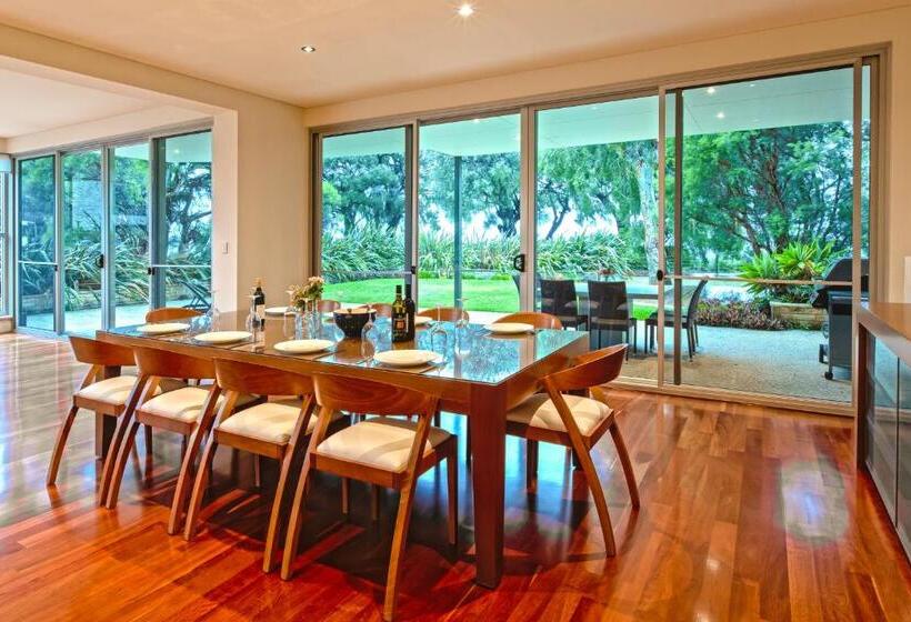 １ベッドルームハウス, Regency Beach Club