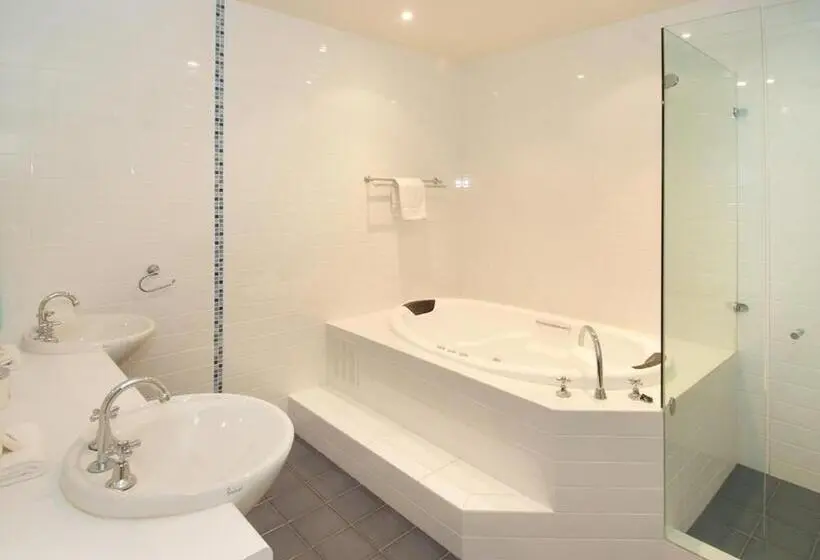 Villa 1 Makuuhuone, Regency Beach Club