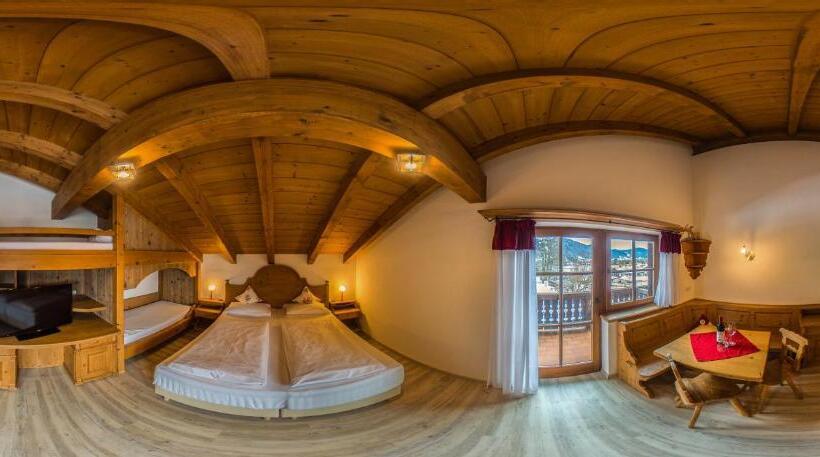 غرفة قياسية مطلة على الجبل, Landhotel Lärchenhügel