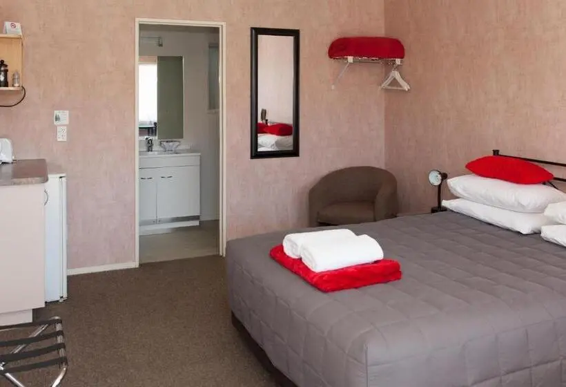 スタンダードスタジオ, Motel Te Kuiti