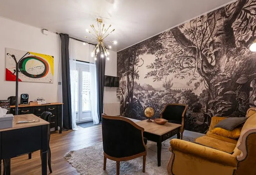 ファミリースイートの2ベッドルーム, Chateau Des Ayes Chambres & Suites
