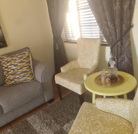 Бунгало Стандарт, Jakkalsdraai Guest House