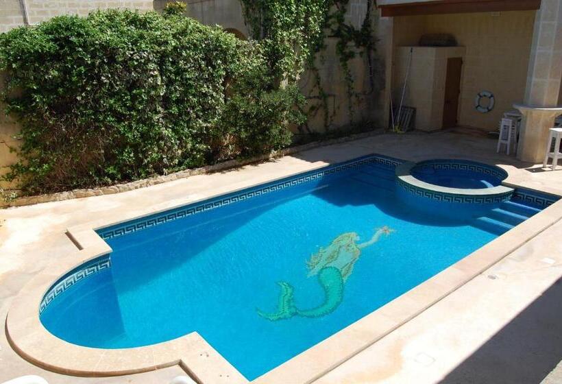 اتاق استاندارد با چشمانداز استخر, Mood Farmhouse Mythology