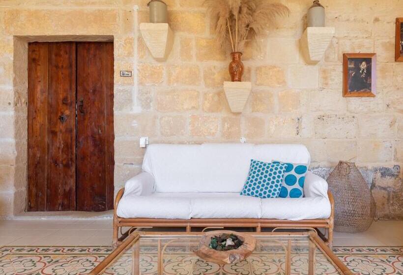 اتاق استاندارد, Mood Farmhouse Mythology