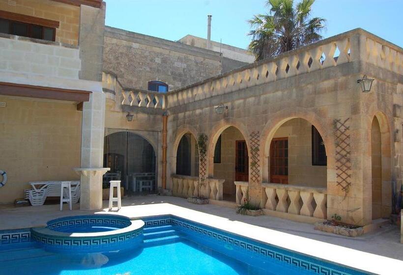 اتاق استاندارد, Mood Farmhouse Mythology