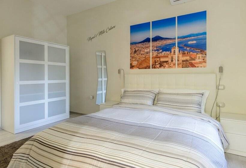 اتاق استاندارد سه نفره, Morra's Home