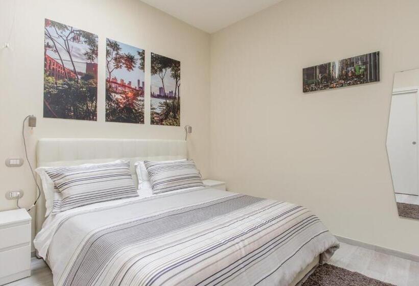 اتاق استاندارد چهار تخته, Morra's Home
