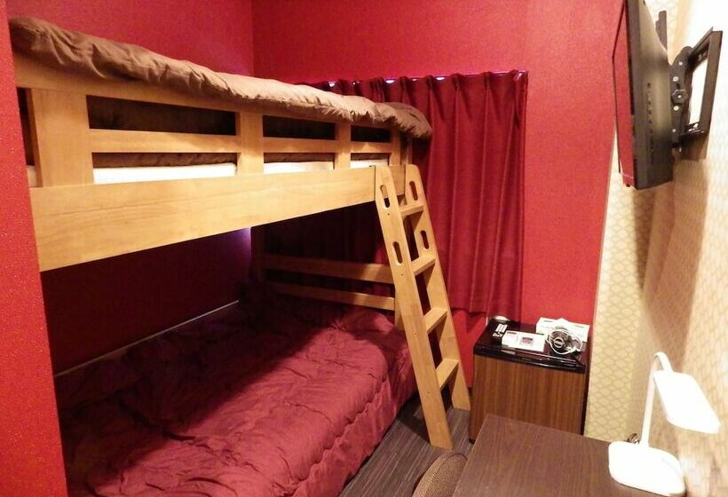 Номер Стандарт с Койками, Hiroshima Wabisabi Hotel 市内中心部のリーズナブルホテル 電停近く移動に便利 Low Price And Super Convenient To Get Aroun