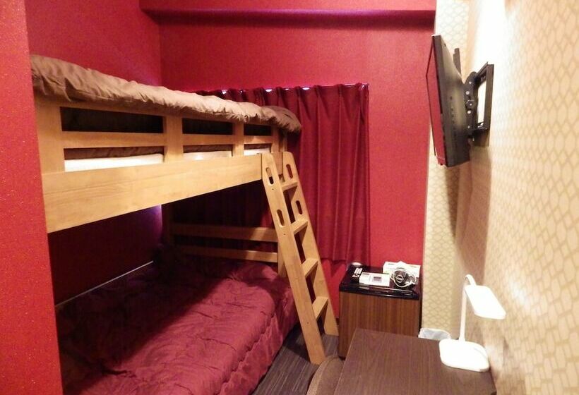 Номер Стандарт с Койками, Hiroshima Wabisabi Hotel   市内中心部のリーズナブルホテル   電停近く移動に便利   Low Price And Super Convenient To Get Aroun
