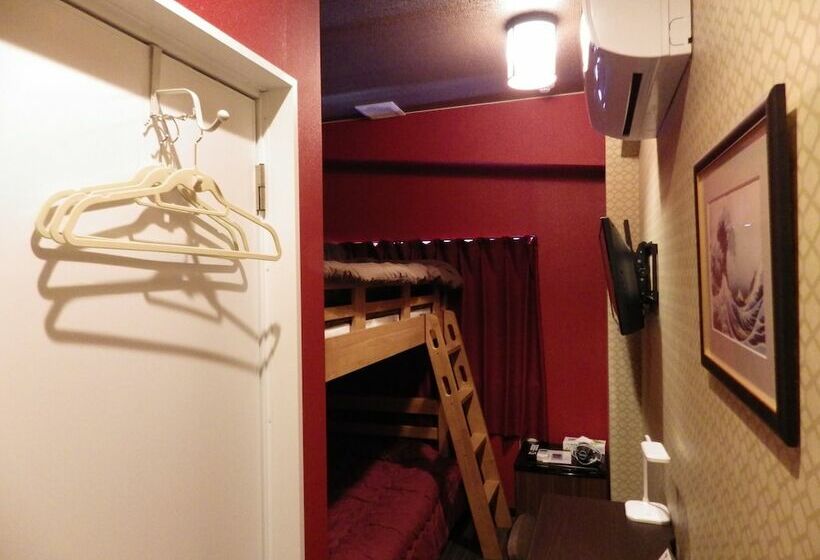 Номер Стандарт с Койками, Hiroshima Wabisabi Hotel 市内中心部のリーズナブルホテル 電停近く移動に便利 Low Price And Super Convenient To Get Aroun