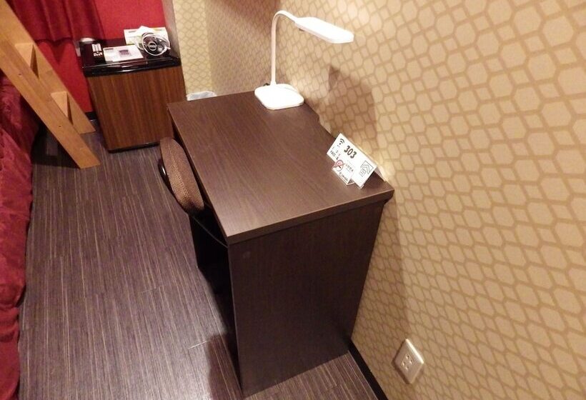 Номер Стандарт с Койками, Hiroshima Wabisabi Hotel   市内中心部のリーズナブルホテル   電停近く移動に便利   Low Price And Super Convenient To Get Aroun