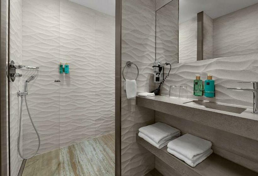 غرفة كومفورت, Beachhouse