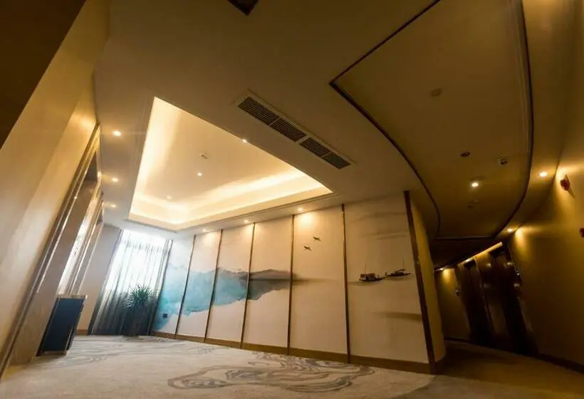 Comfort-huone, Hendra