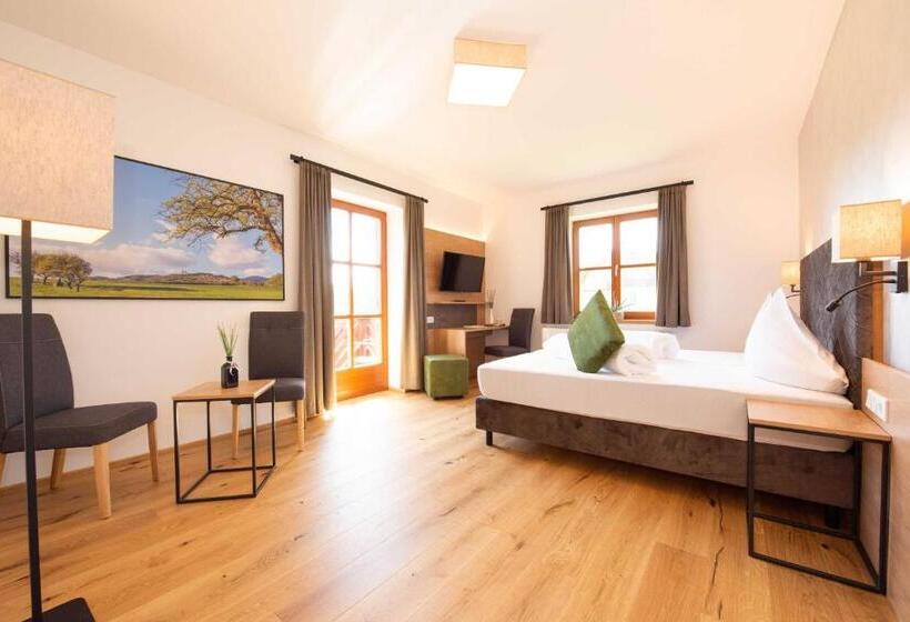 חדר סטנדרט עם מרפסת, Restaurant Gruber