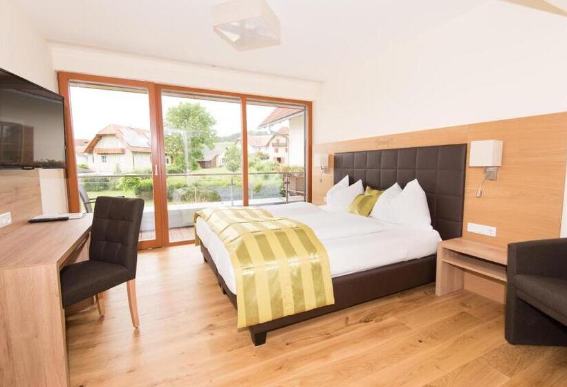 חדר דלוקס עם מרפסת, Restaurant Gruber